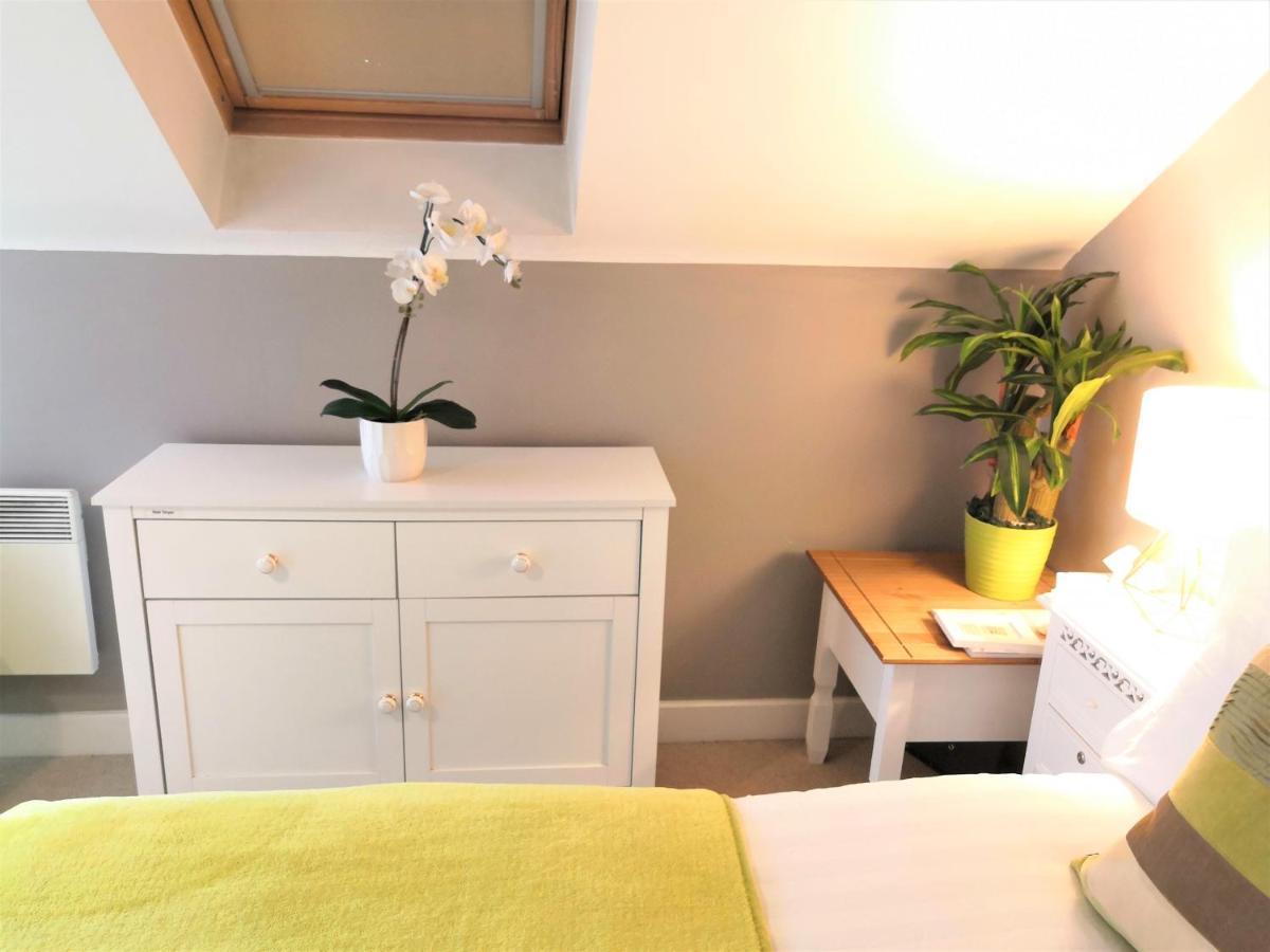Bard'S Nest, Crucible Apartment, Free Private Parking, 3 Mins Walk To Birthplace Stratford-upon-Avon Exterior photo